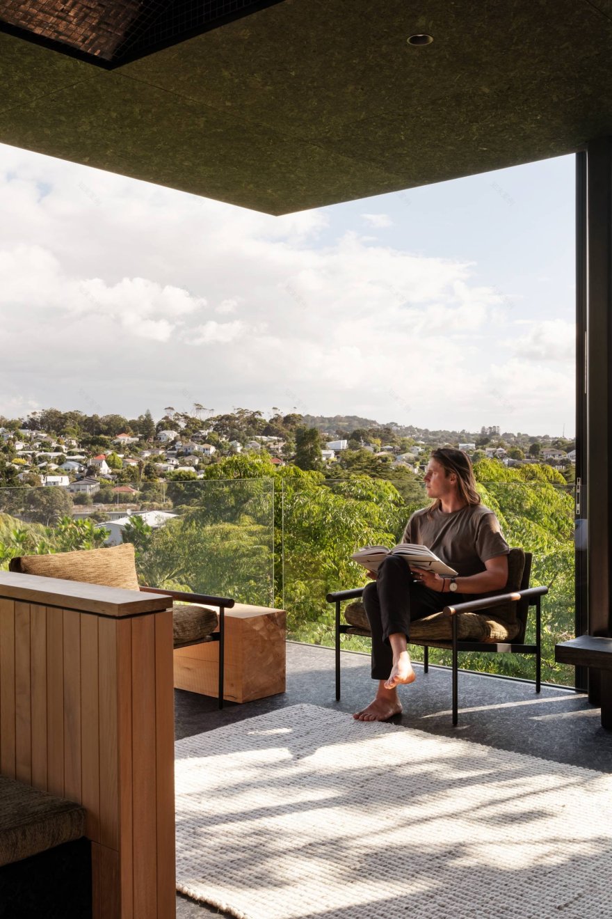 紧凑但宽敞的家庭住宅丨新西兰奥克兰丨Oli Booth Architecture-38