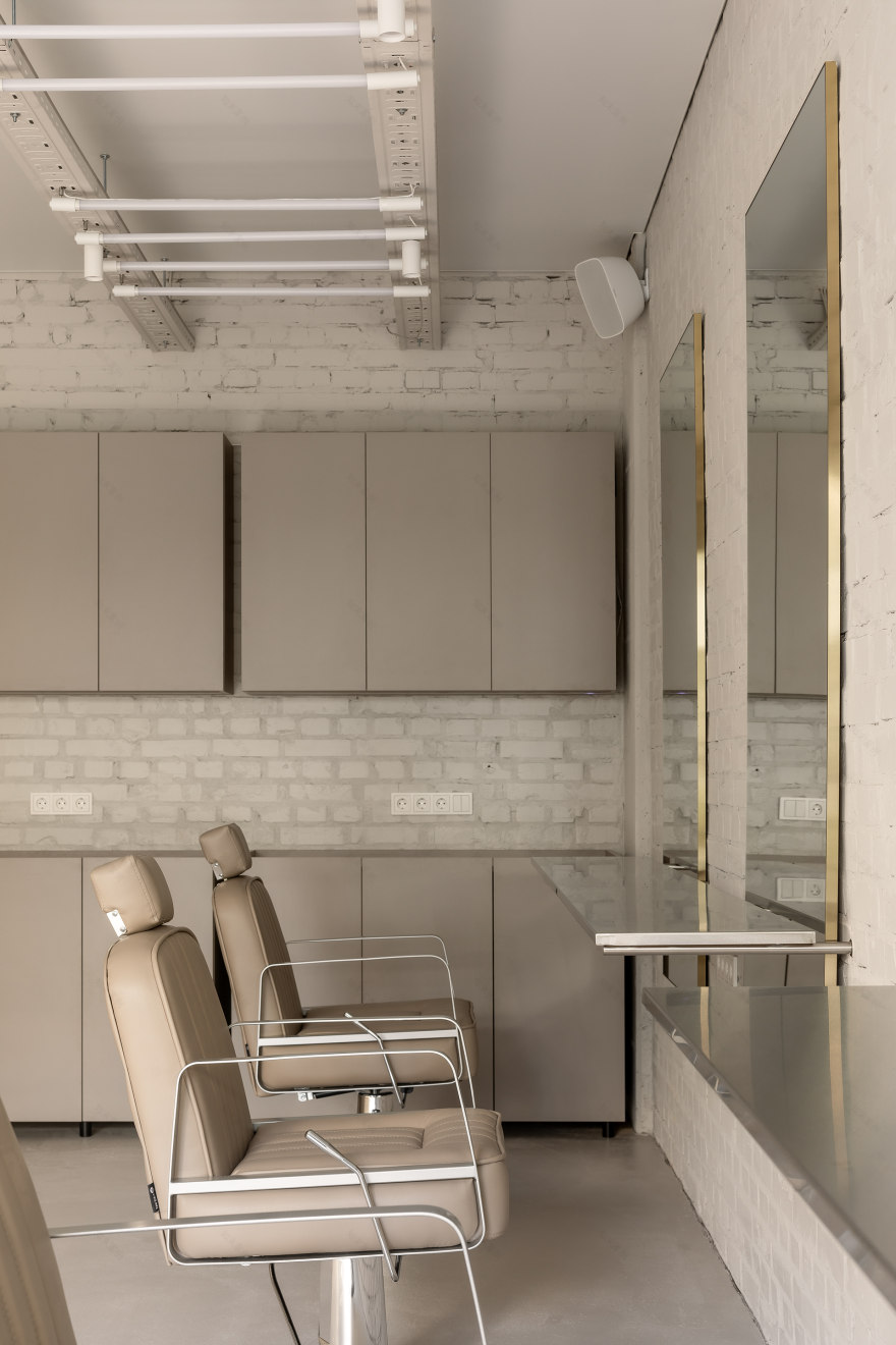 E·张力工作室(注:E推测为特定指代,tension常见意为张力 ,atelier意为工作室 ,具体需结合实际情况确定) 丨乌克兰基辅-25