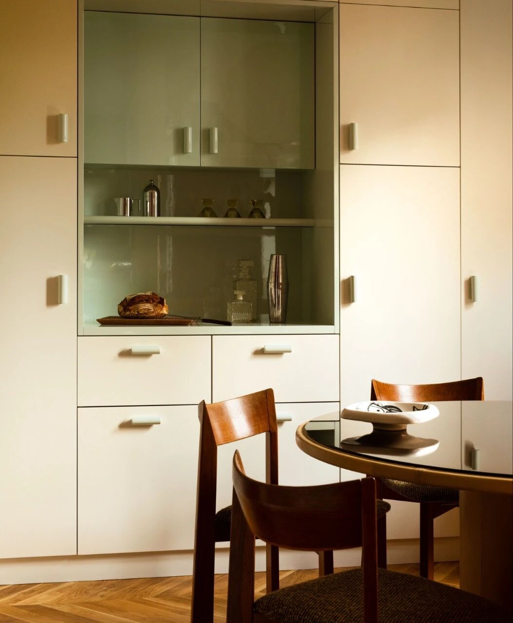 Appartement Montmartre丨艺术融入日常生活·现代与复古的巴黎优雅居所-19