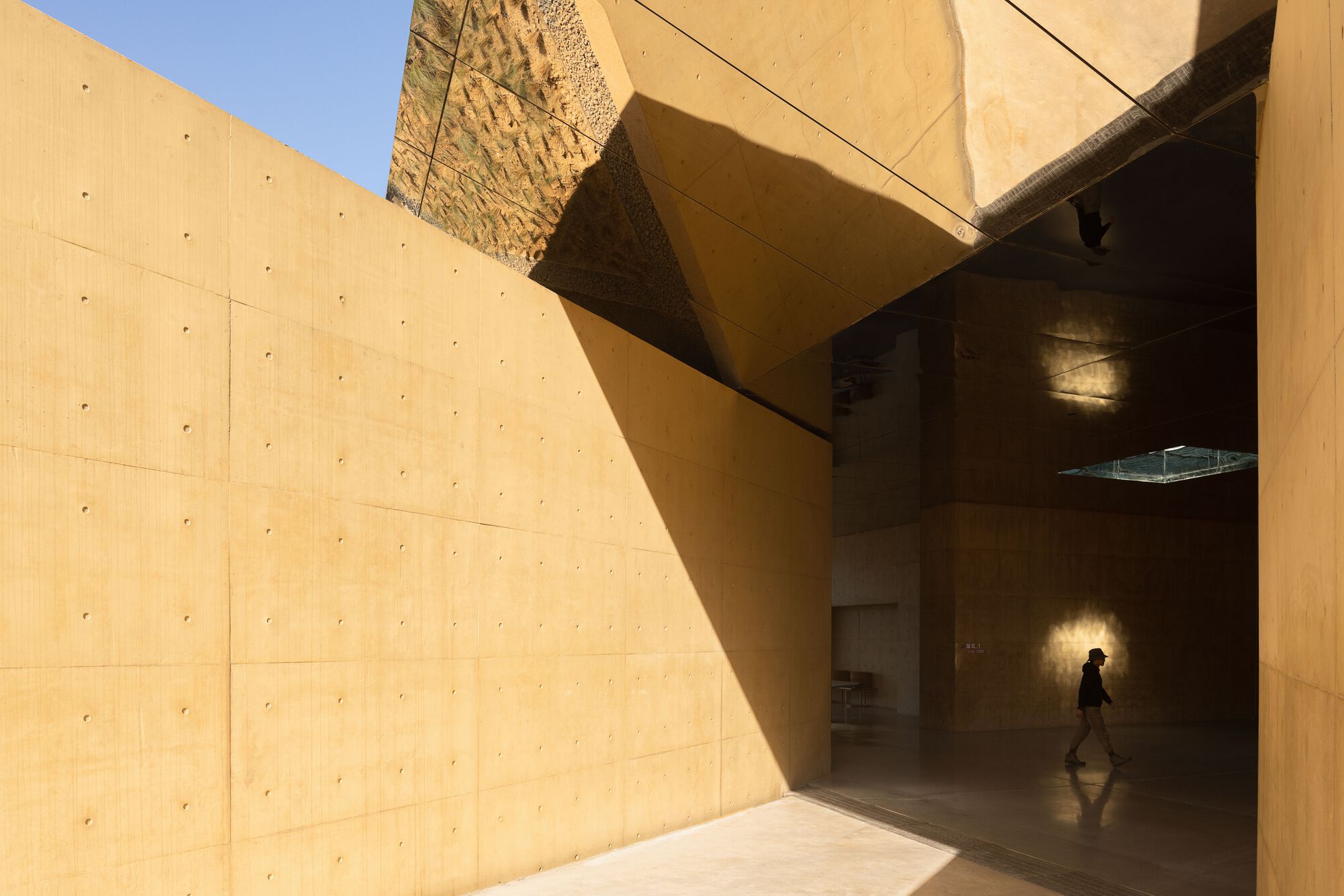 郎酒庄园敬天台悬崖酒文化接待体验中心丨中国四川丨理想建筑设计事务所-7