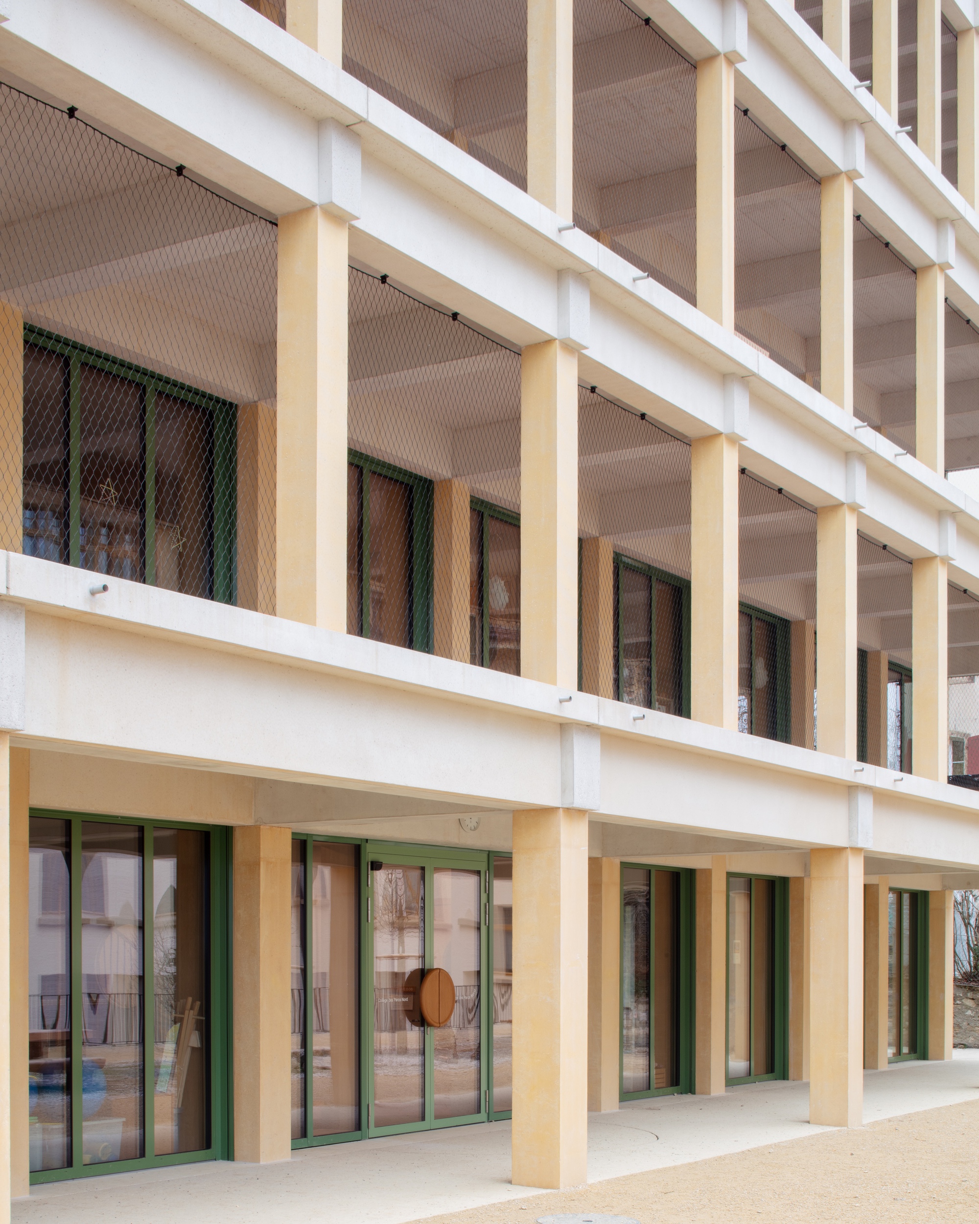 Collège des Parcs School Extension and two Sport Halls / Stoa architectes-21