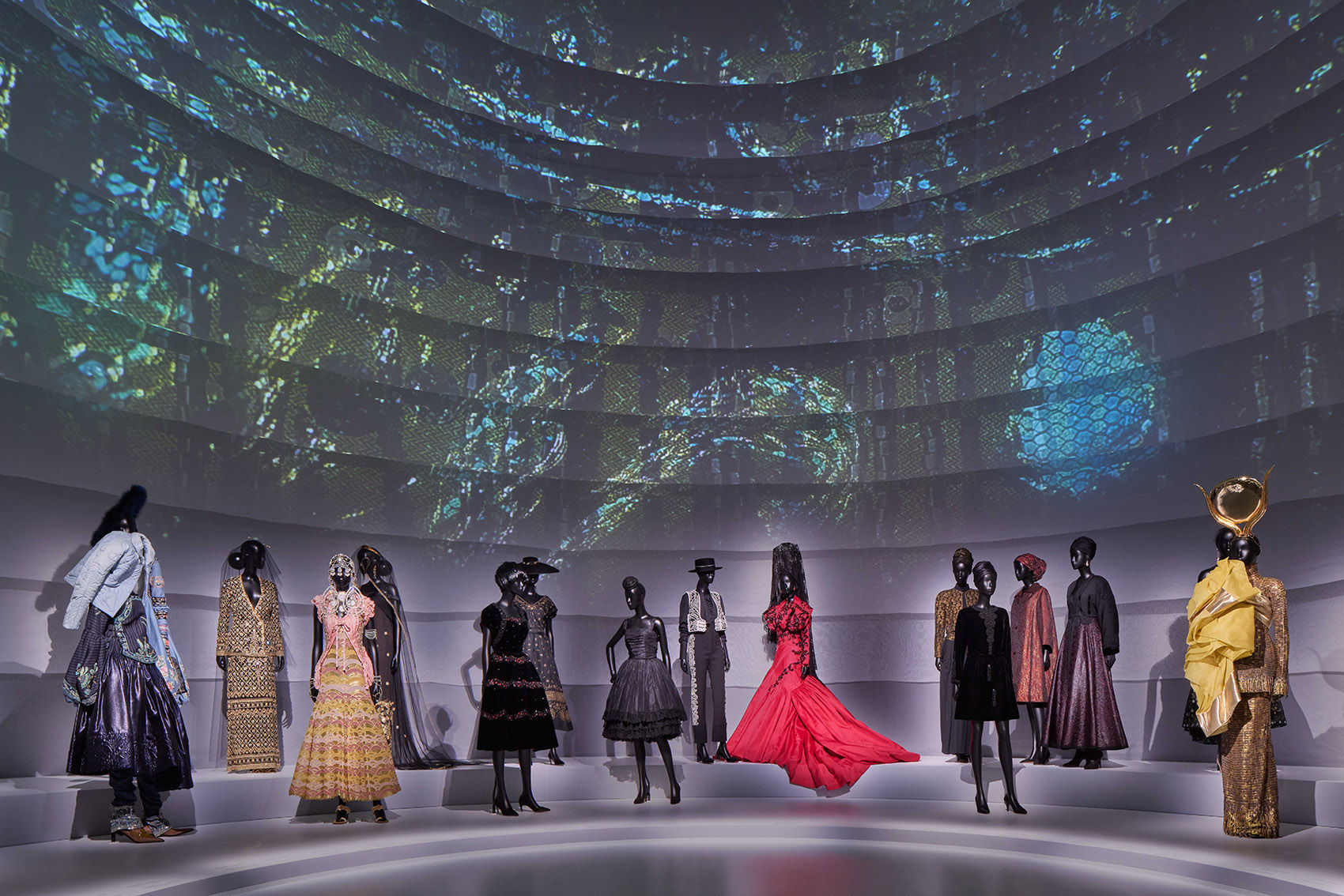 《克里斯汀·迪奥:梦之设计师》展览丨日本东京丨OMA+Shohei Shigematsu-130