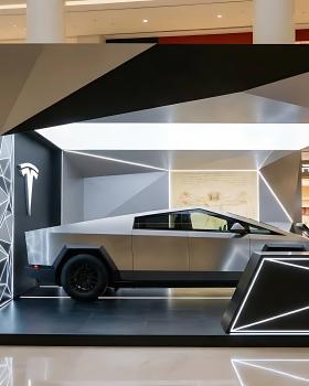 TESLA Car Display