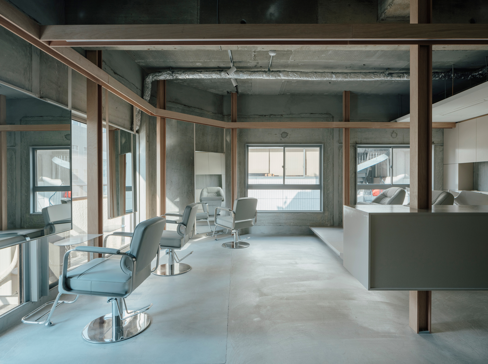 理发店丨日本广岛丨FATHOM-6