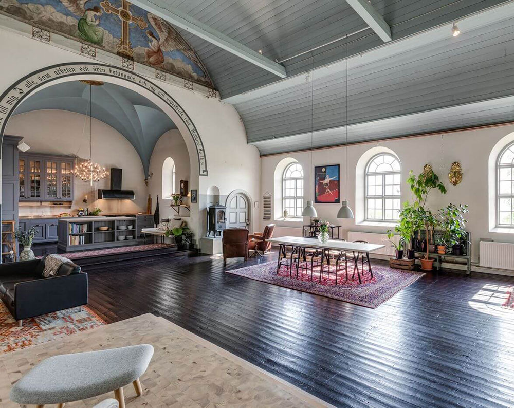 瑞典中世纪教堂改造独特住宅-11