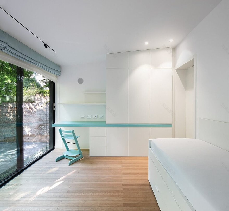 一栋别墅及其花园丨意大利米兰丨Barreca & La Varra-6