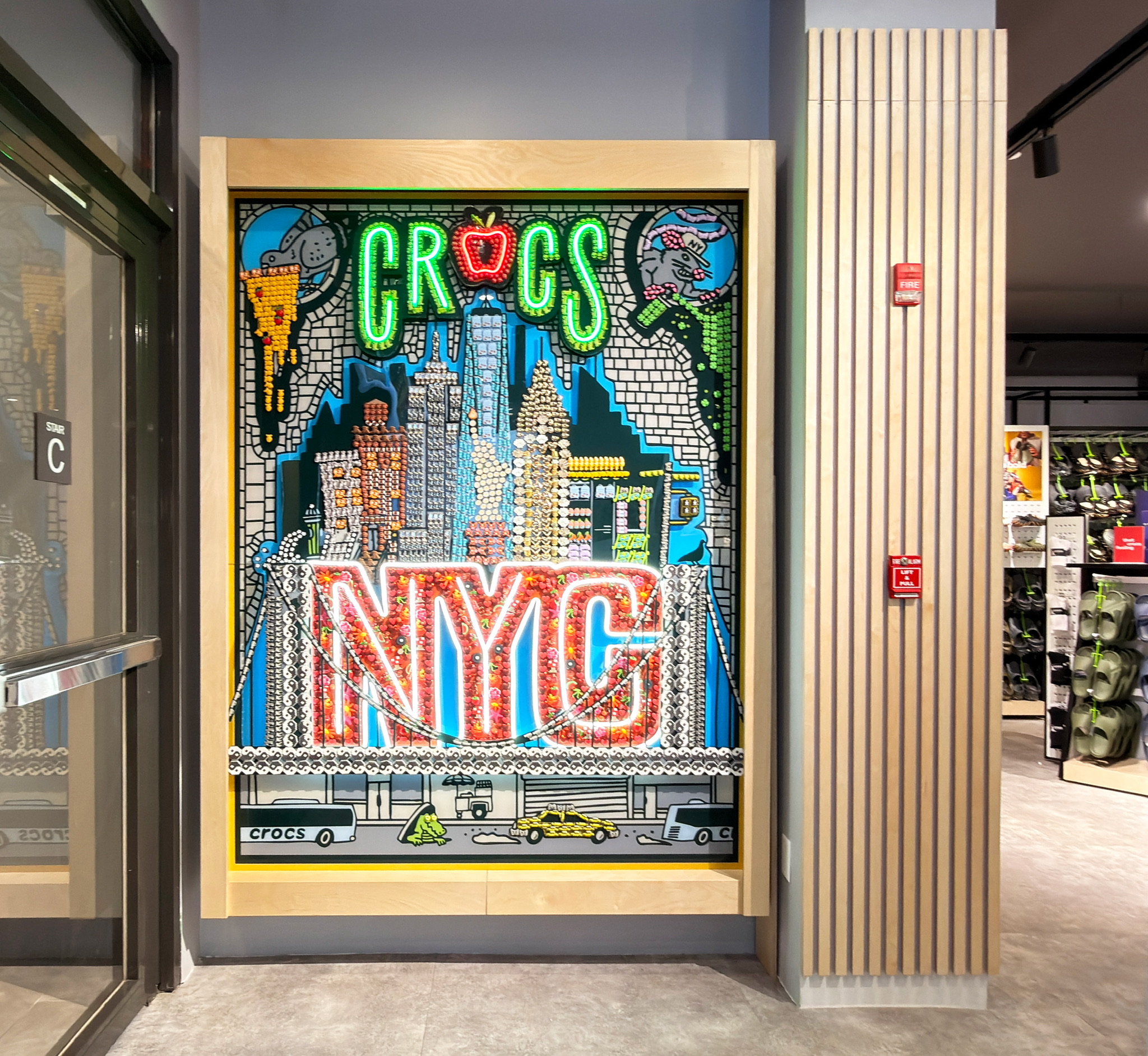 纽约34街Crocs门店翻新丨美国纽约丨Briggs Hillier-10