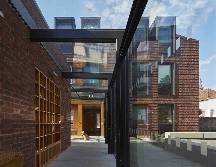 英国 Canterbury 国王学校女生宿舍楼-27