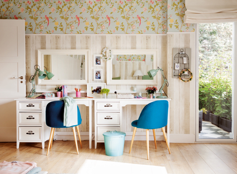 An unforgettable and Impressive Home Full of Natural Light-17