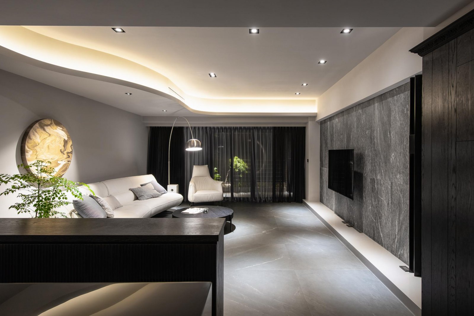 用黑色晕染出金色质感的艺术宅  麻石设计-4