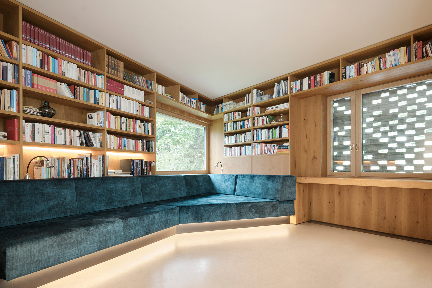 德国 U 形别墅丨德国慕尼黑丨Pool Leber Architekten-25