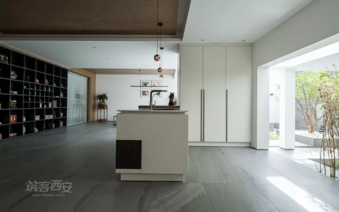 卧室变楼梯,颠覆性的复式空间设计-32