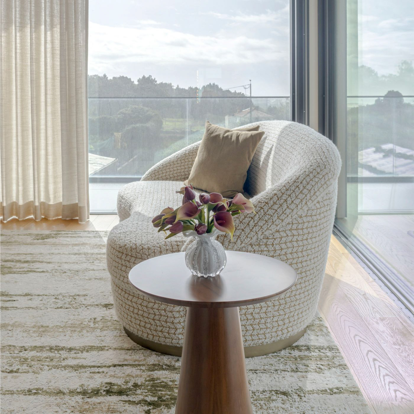 咸风；海风咸韵（考虑到Salty Breeze可能在特定情境中有更具意境表达，如果仅从字面严格翻译就是咸风 ）-36