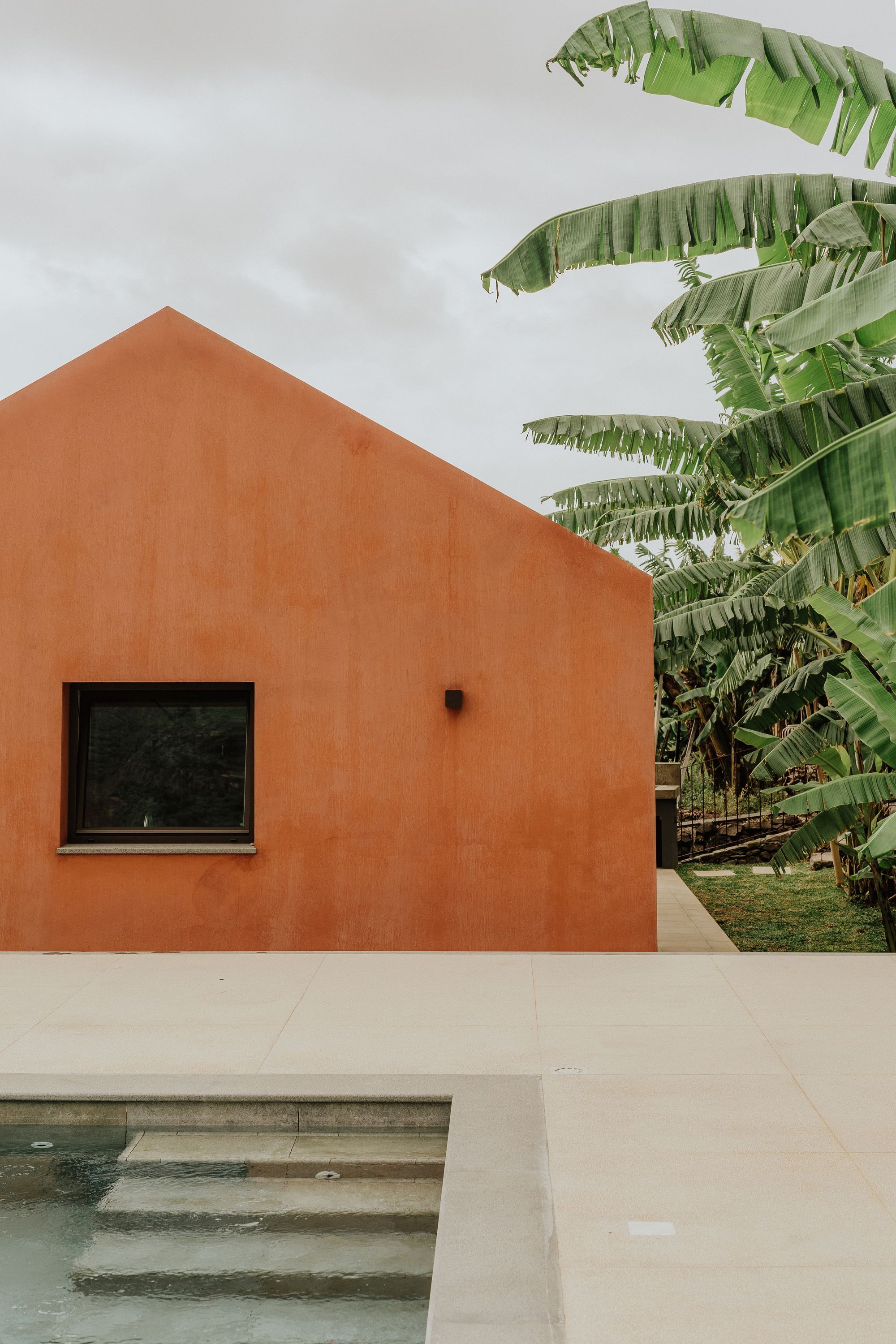 悬崖上的两所房子丨葡萄牙丨tabaibo atelier-9