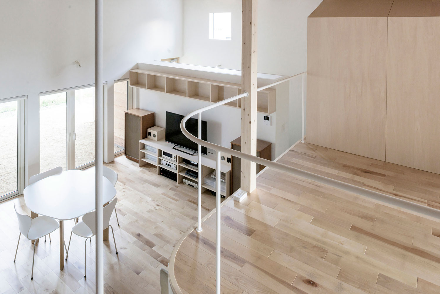 日本 Tomakomai 原木居所,打造现代生活空间-40