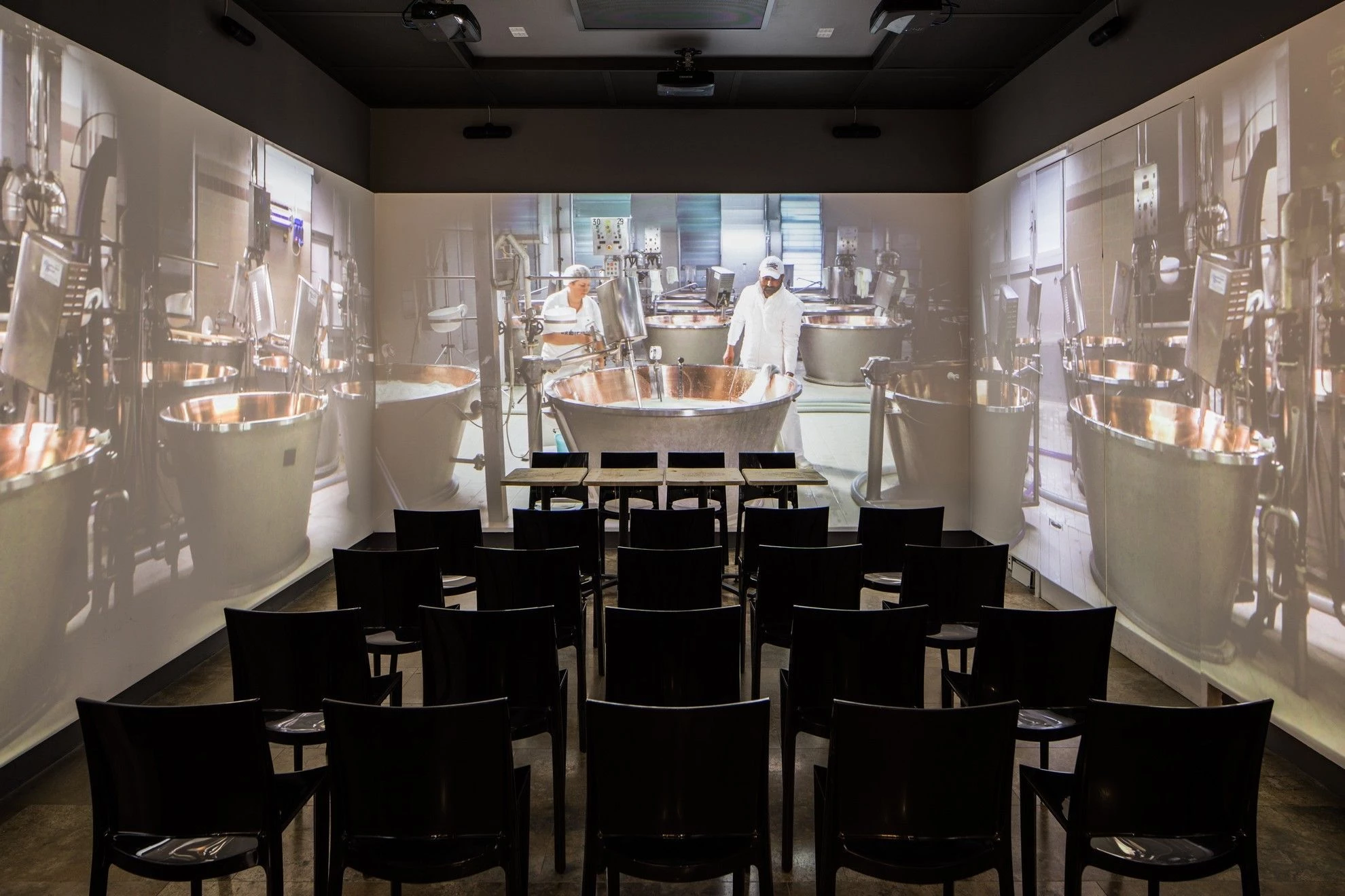 沉浸式的 Parmigiano Reggiano 体验店-44