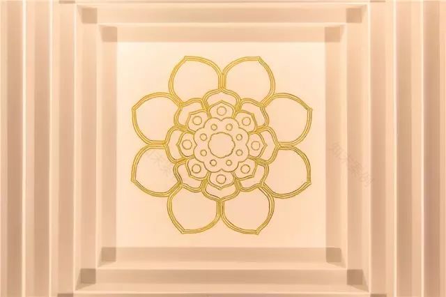 西安“小岳岳”放着豪宅不住,却跑到大山里花费百万爆改四合院,这一次却火爆整个民宿圈-123