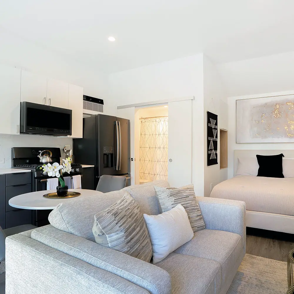 旧车库变身高颜值设计小屋-2