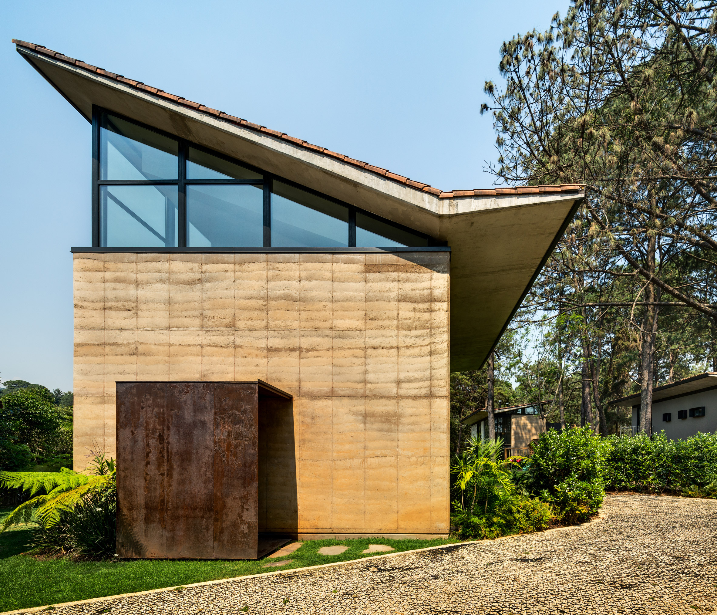 Five separate houses form Mexican estate by Vieyra Arquitectos-9