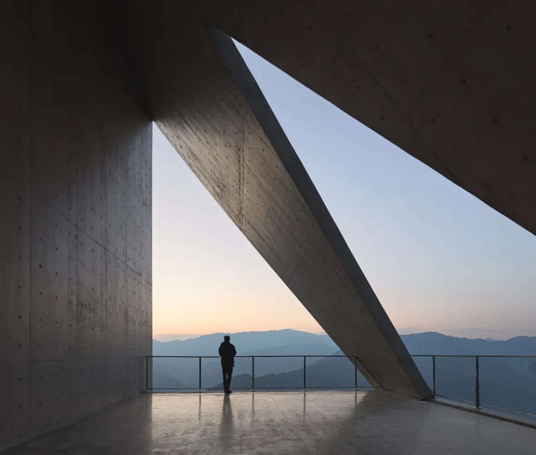 链接人与天地的媒介：怒江大峡谷先锋书店-4