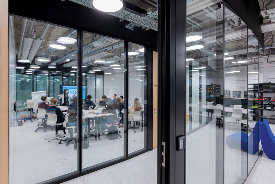 瑞士罗西学院Philo人文科学大楼-12