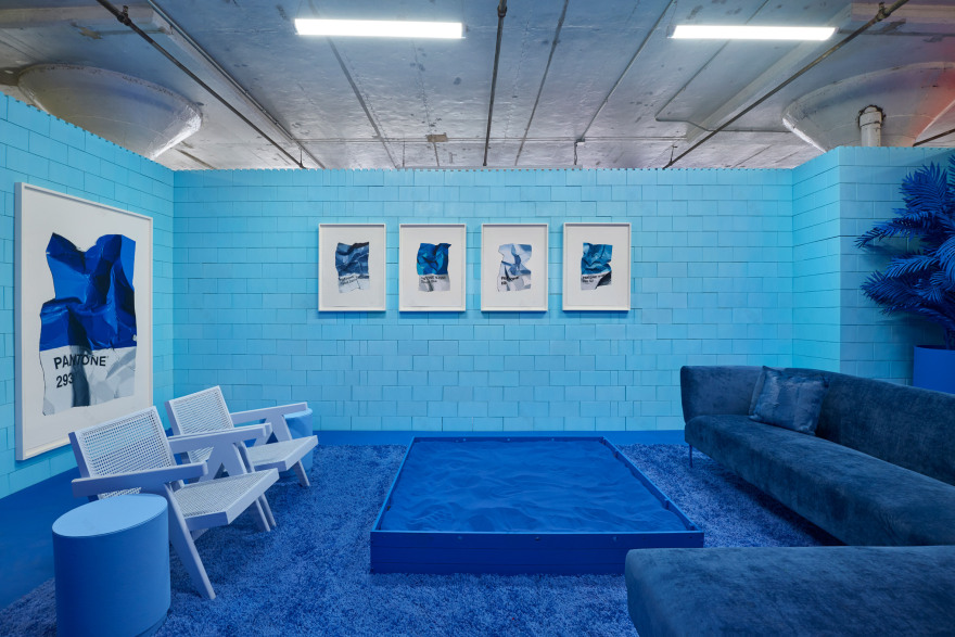 Monochrome exhibition in Brooklyn comprises single-coloured rooms-4