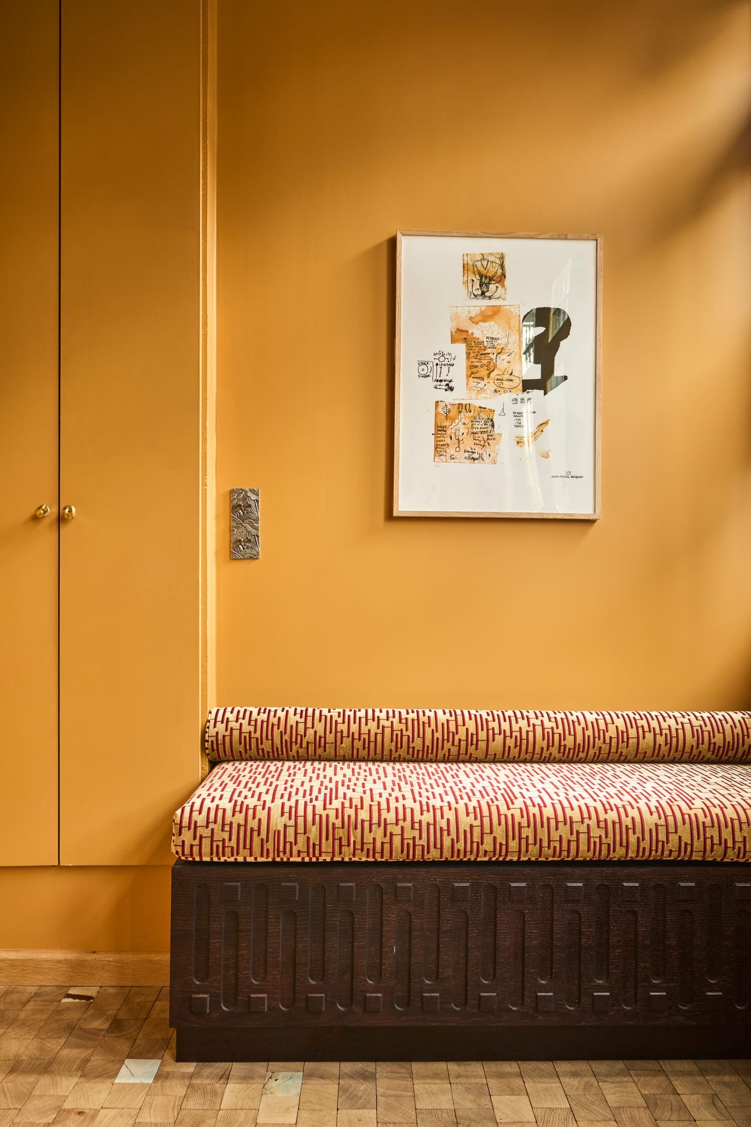 巴黎传奇跳蚤市场办公室改造为策展展厅丨法国巴黎-10