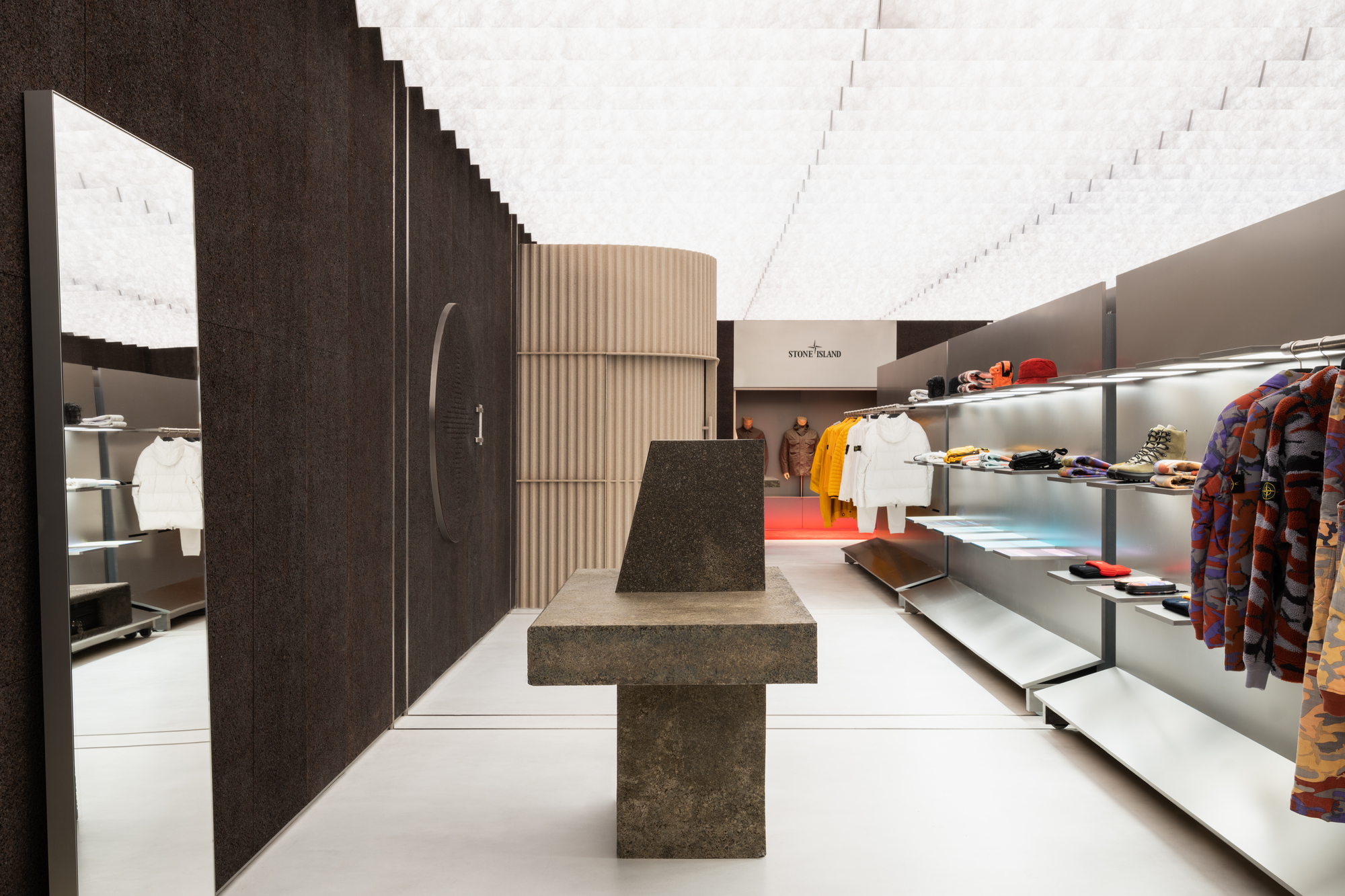 Stone Island 全球商店丨德国慕尼黑丨AMO-10