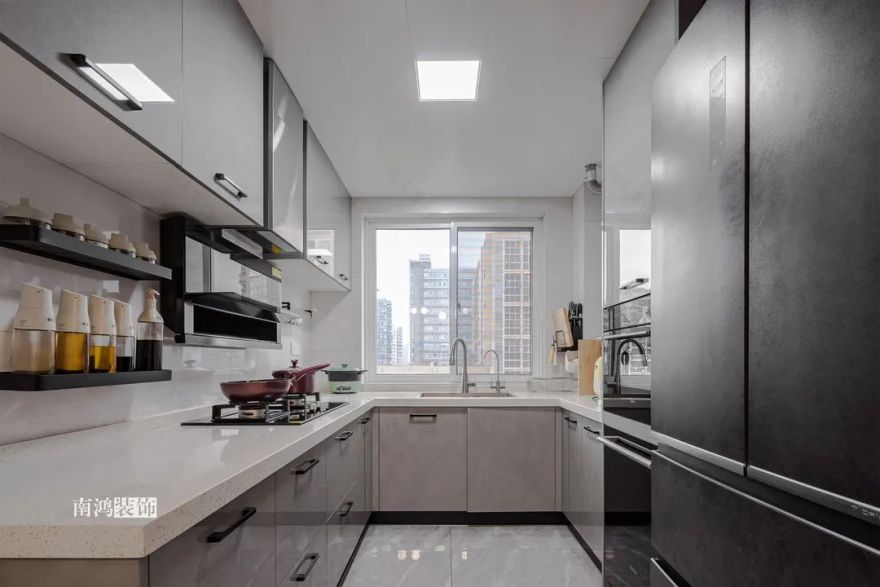 都市水乡复式现代轻奢住宅丨浙江南鸿装饰-47