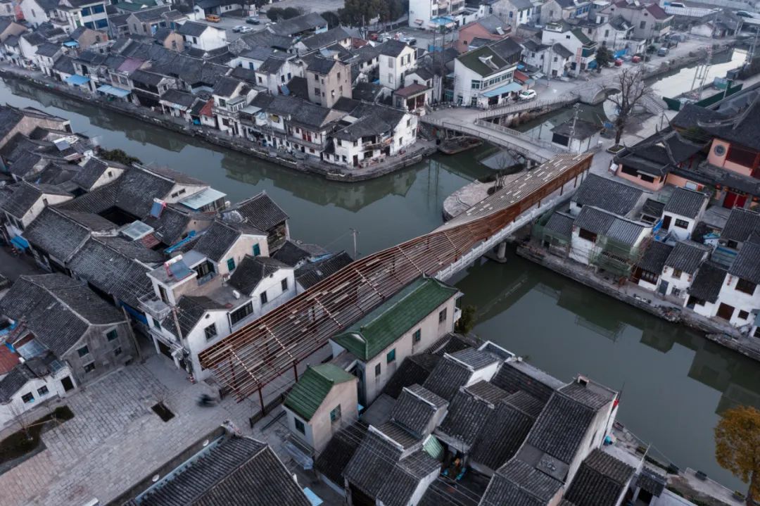 常熟沙家浜时光小镇人行天桥设计丨中国苏州丨深圳华汇设计X⁺ STUDIO-50