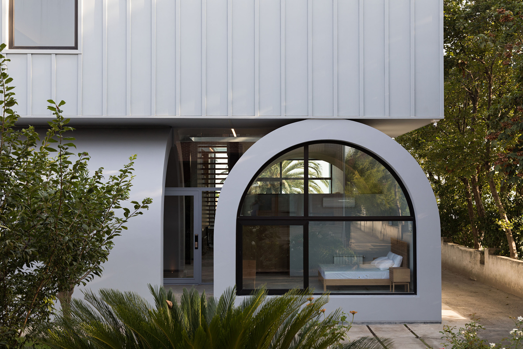 保险库在保险库别墅上丨伊朗丨KRDS-36