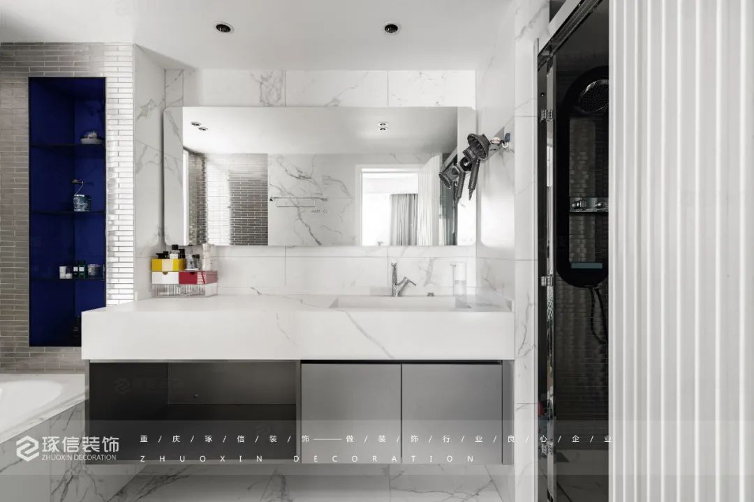 龙湖两江新宸现代风舒适家居设计丨中国重庆丨重庆琢信装饰有限公司-47