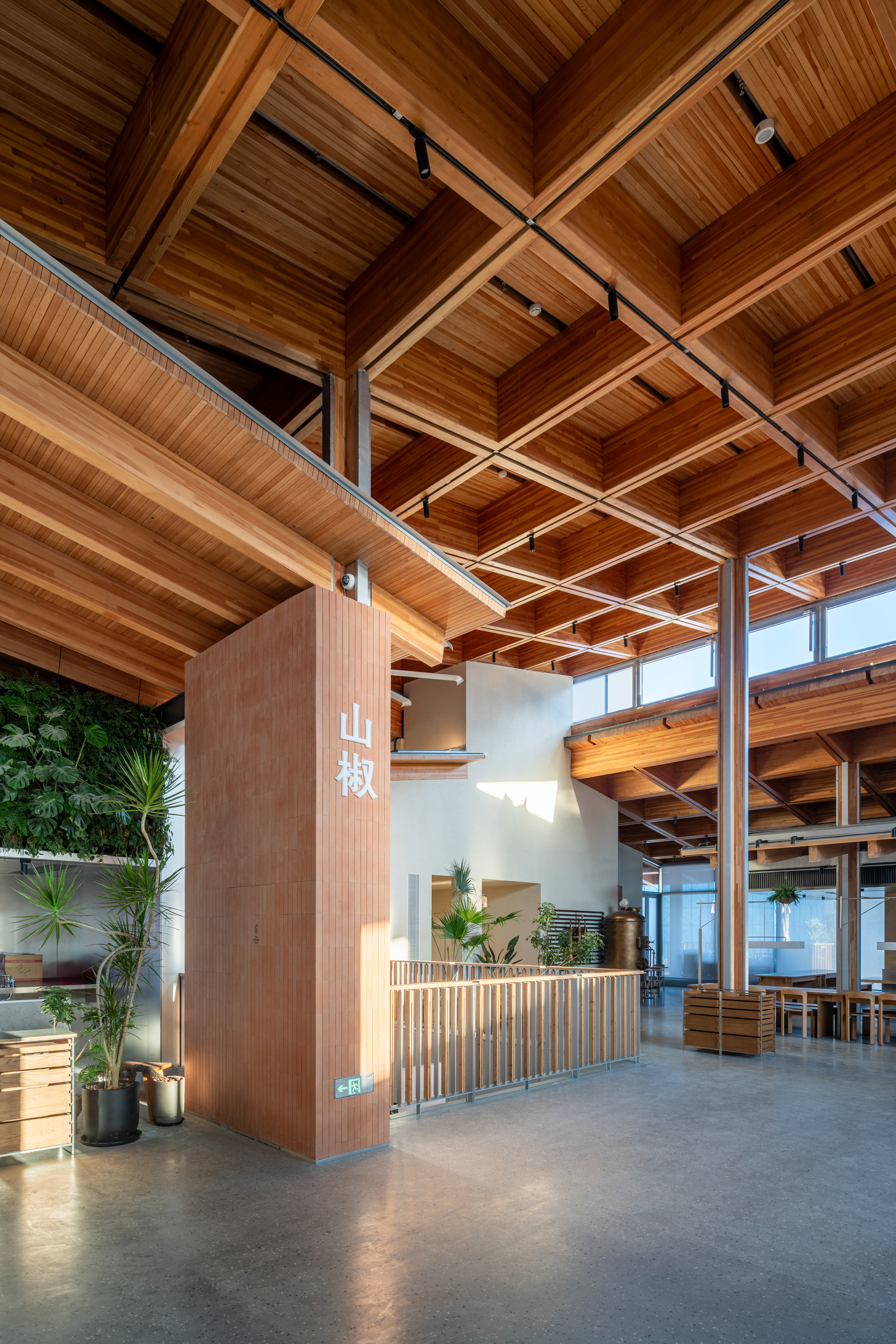 CHUNXI Marketplace and GULANG Gymnasium / Atelier Z+-66