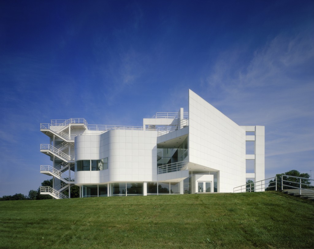 The Atheneum Richard Meier-1