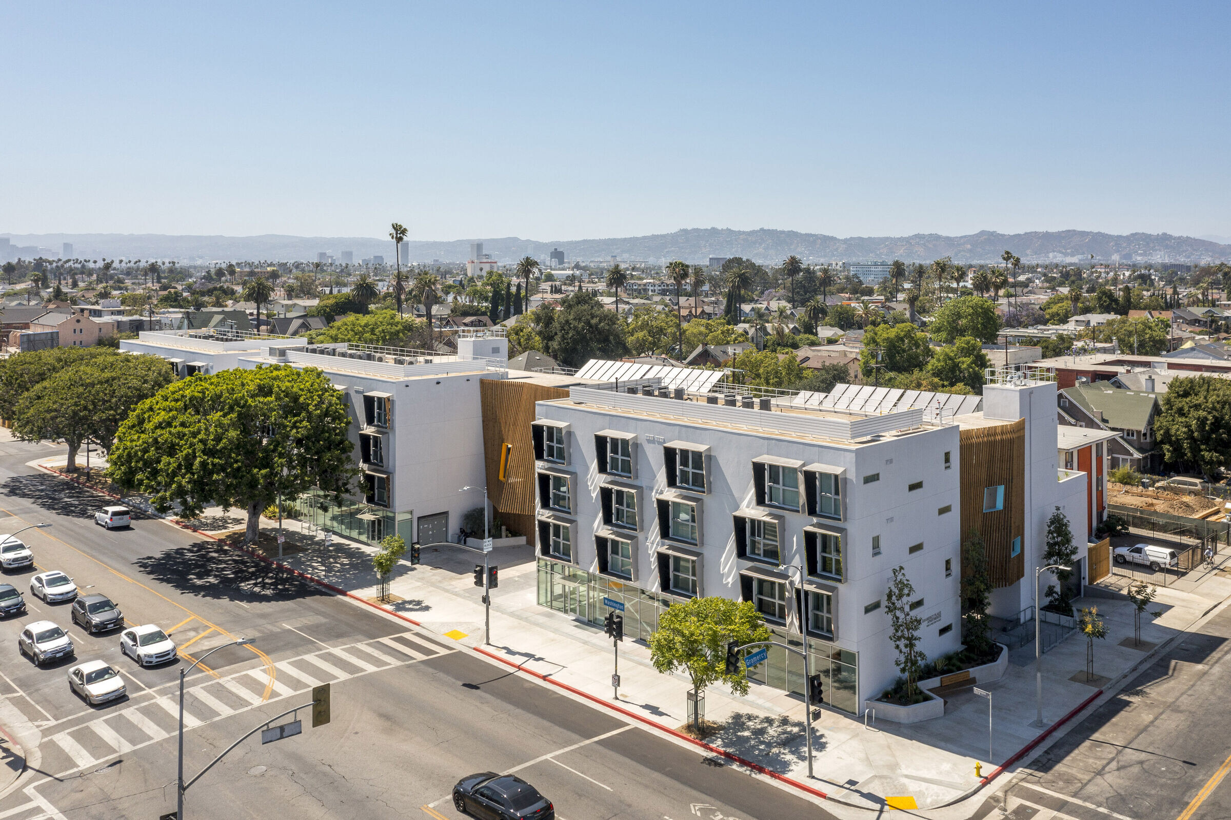 洛杉矶格拉默西广场老年人住房设计丨美国洛杉矶丨KEVIN DALY ARCHITECTS-5