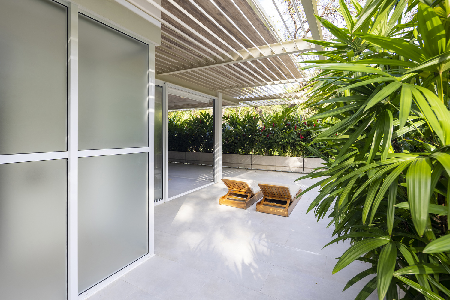 哥斯达黎加当代热带住宅丨萨克斯工作室-29