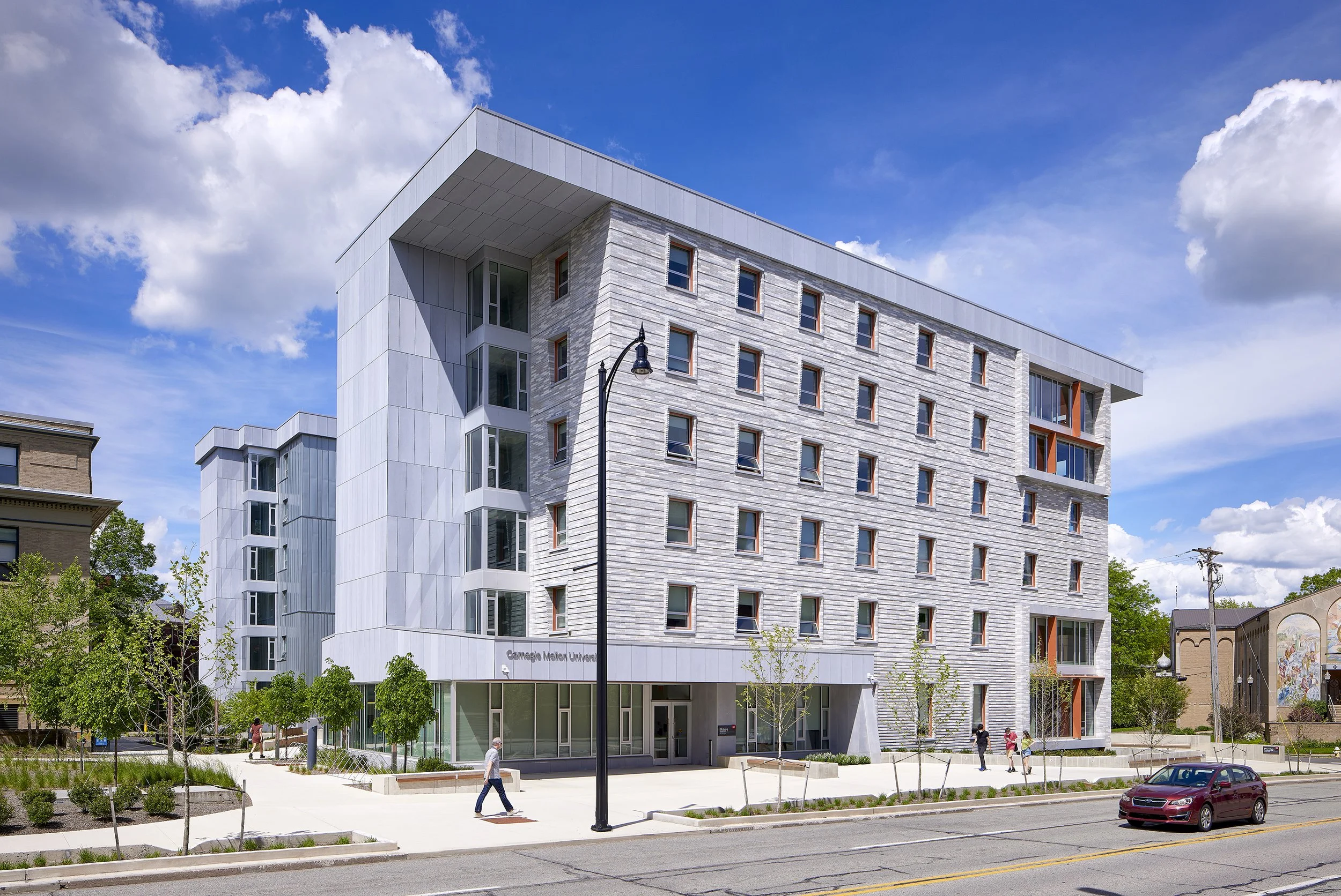 卡内基梅隆大学第五大道与克莱德楼及社区共享空间丨美国匹兹堡丨LTL Architects-7