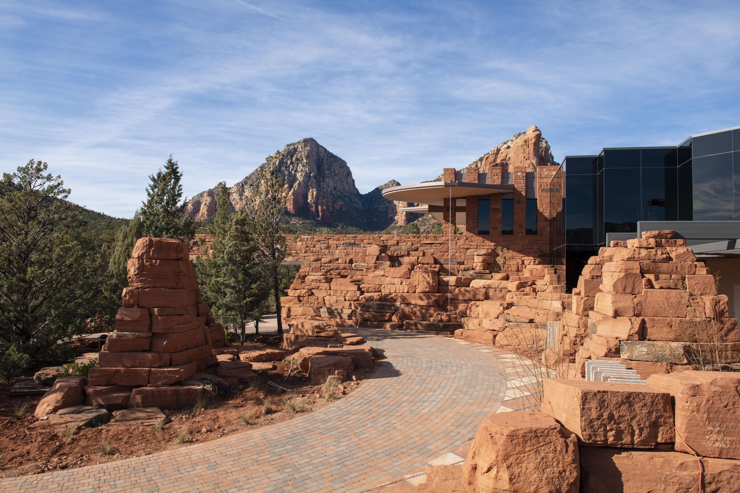 美国亚利桑那州塞多纳“月亮门”别墅,自然与现代的完美融合-12