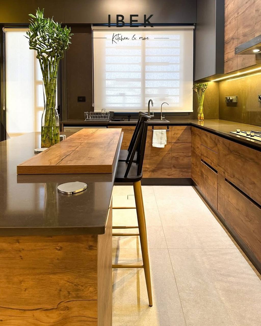 Midnight Luxe Kitchen-6