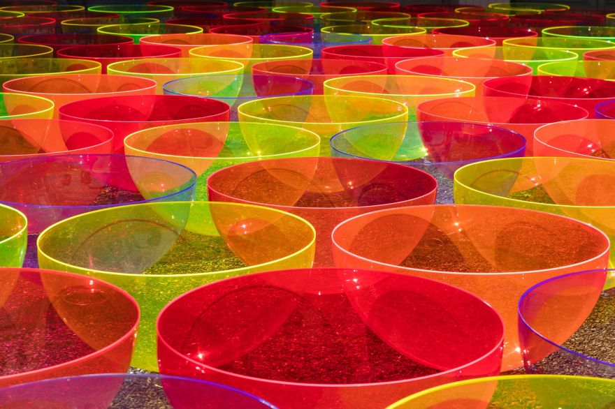 亚克力碗组成的彩虹装置-11