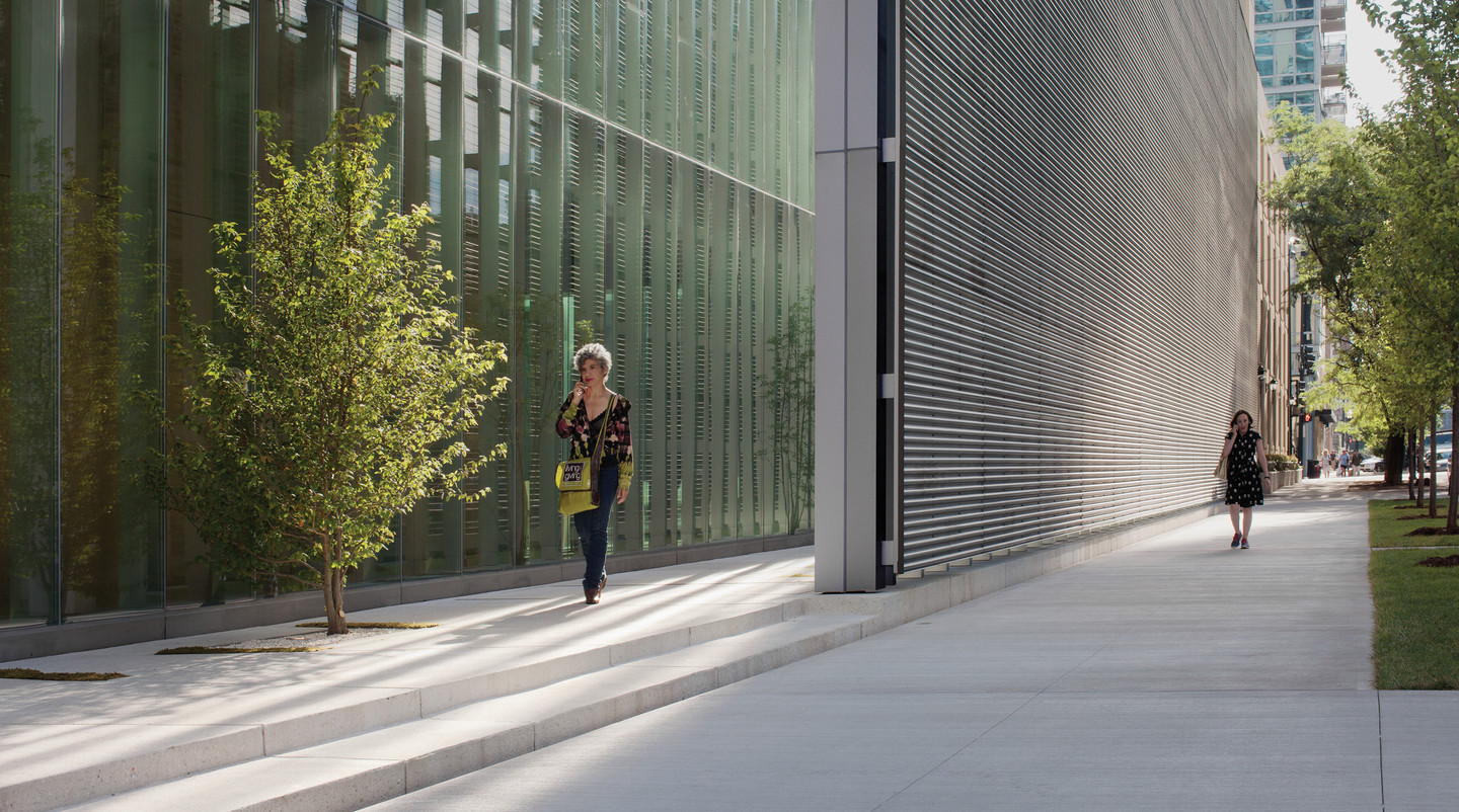 芝加哥诗歌基金会总部庭院-5