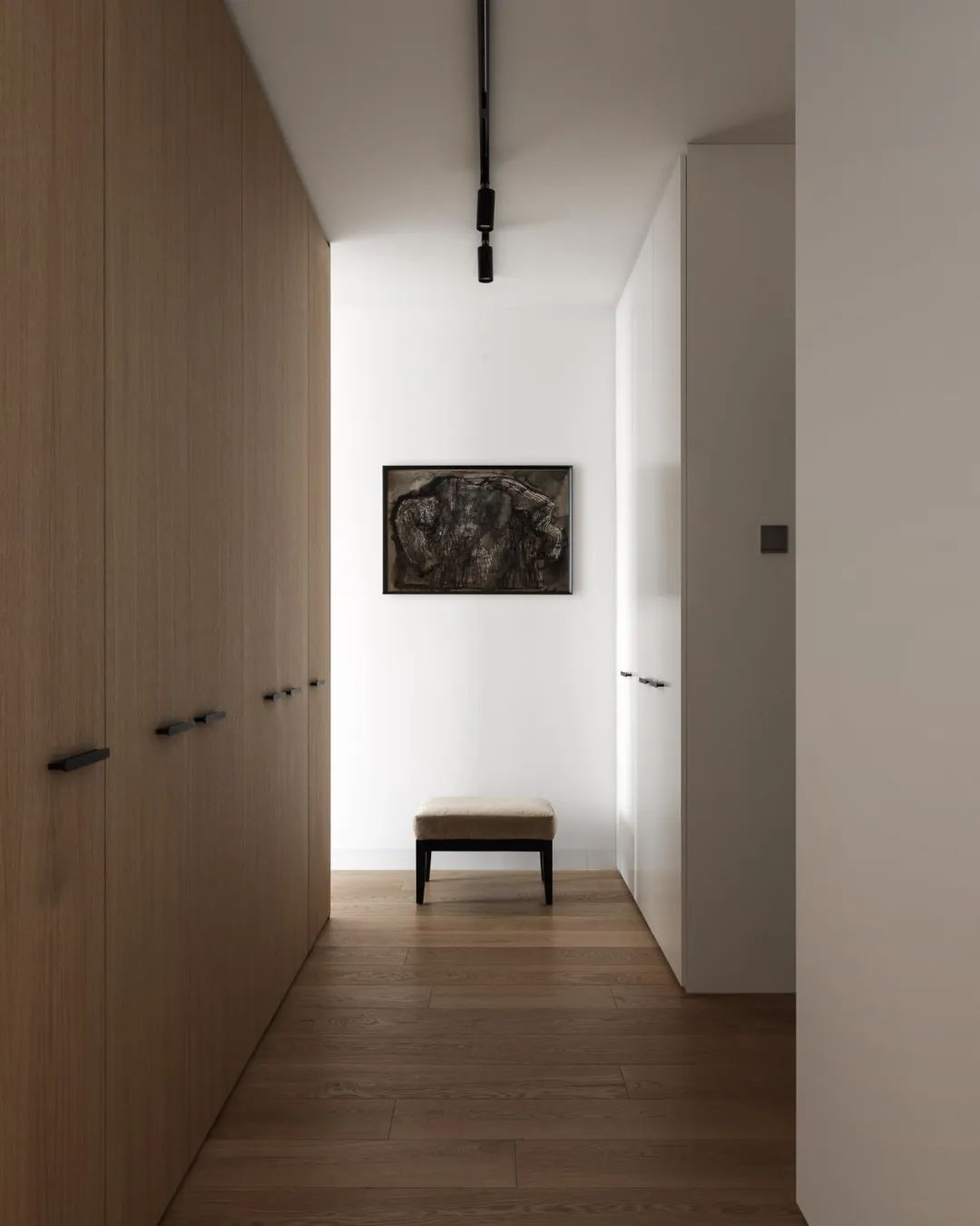 莫斯科自然原木色温馨设计师之家丨俄罗斯莫斯科丨Abarchitects-17