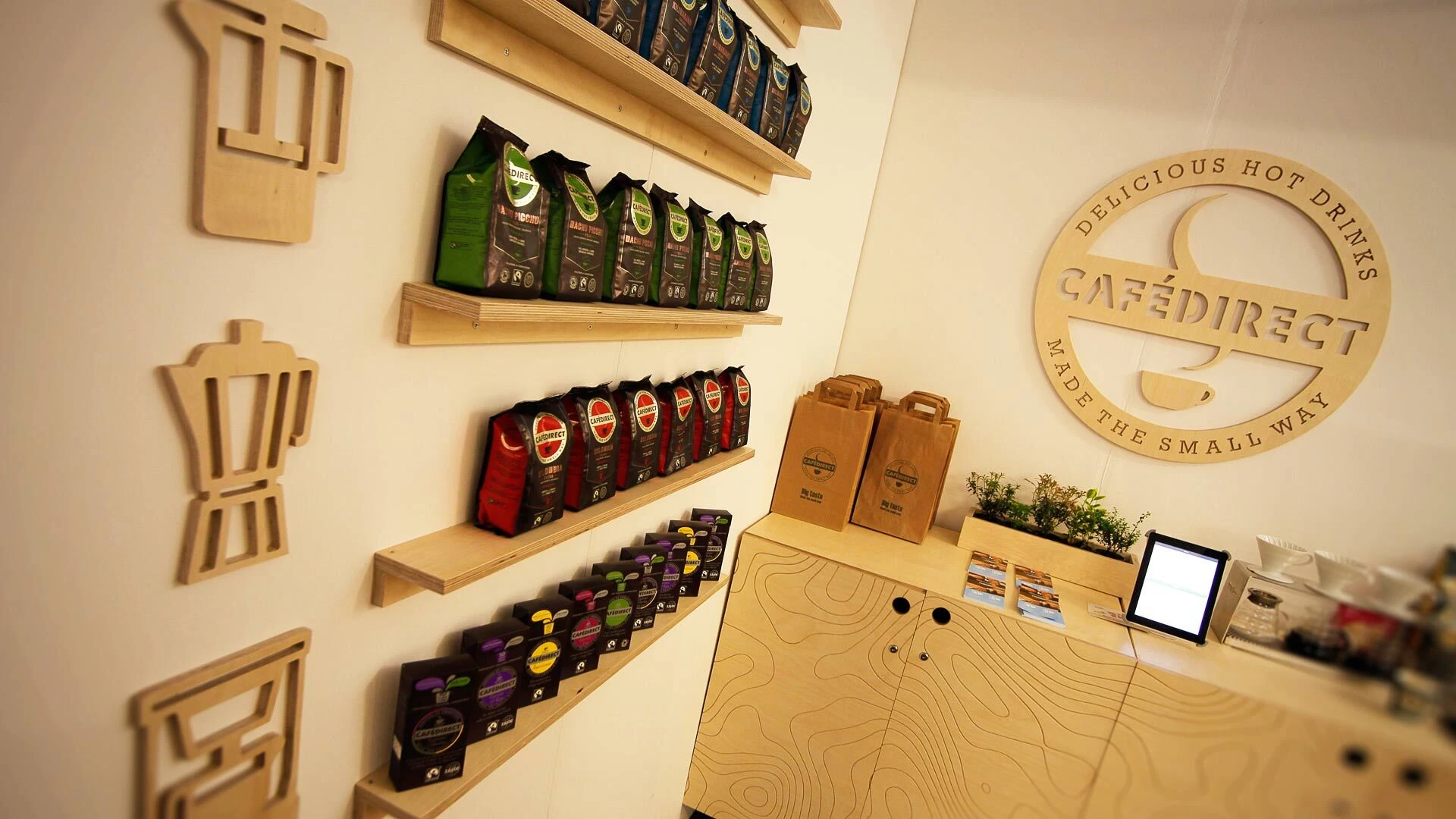Cafedirect Trade Stand-12