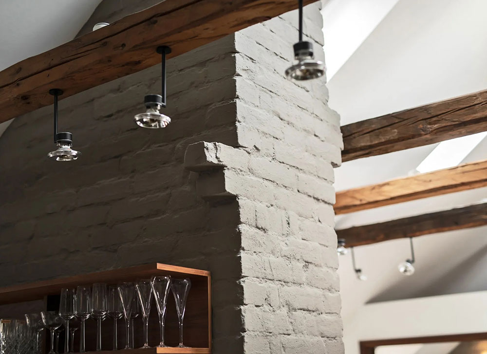 百年砖墙的现代阁楼公寓-11