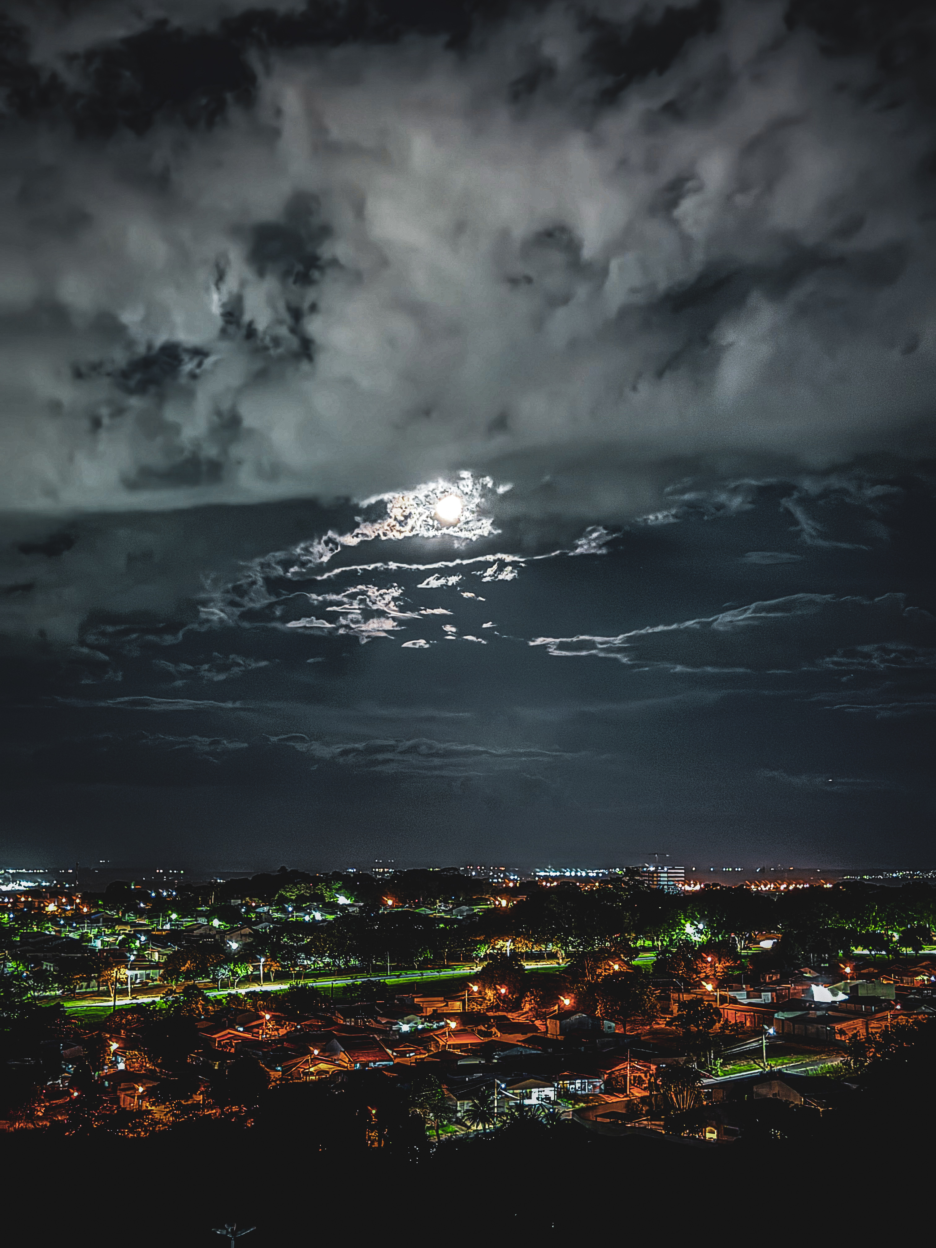 Urban Atmospheres #01 (Night) | Cityscape Photos-1