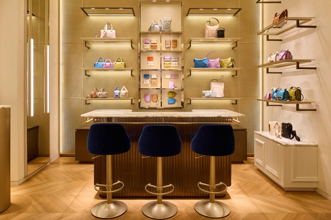 新作|德尔沃Delvaux亚洲精品店 Vudafieri Saverino Partners-12