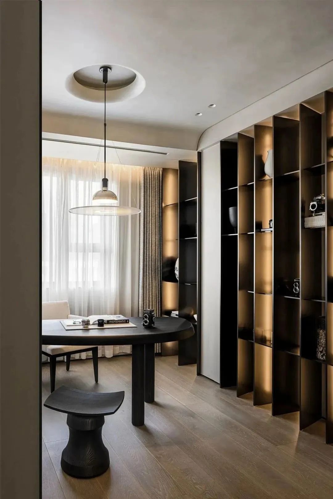 现代风格大平层设计-42