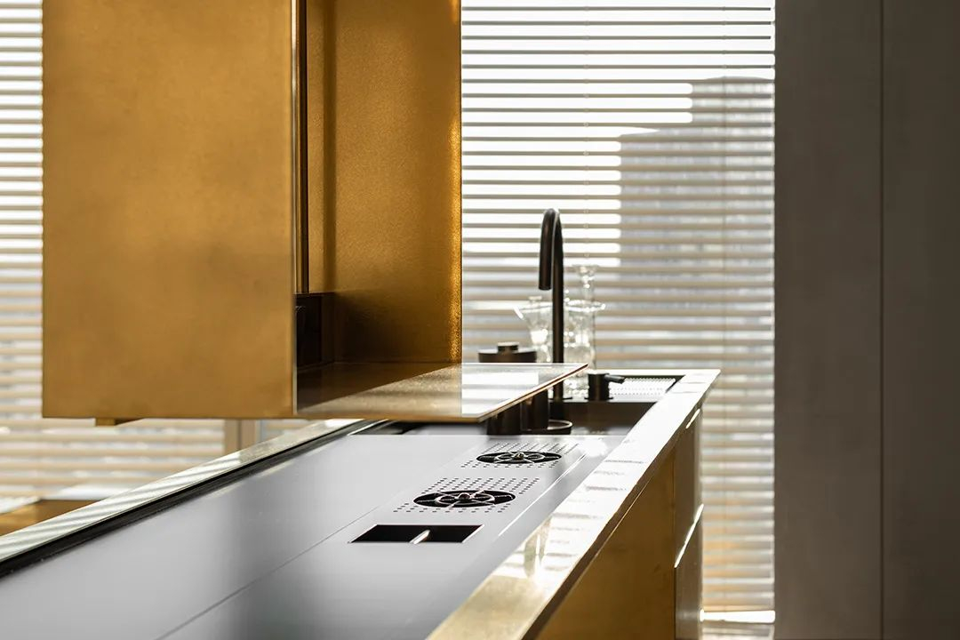 DOMANI 东仓 | 深圳科技美容概念旗舰店，亮如白昼的夜及温和的肢解-32