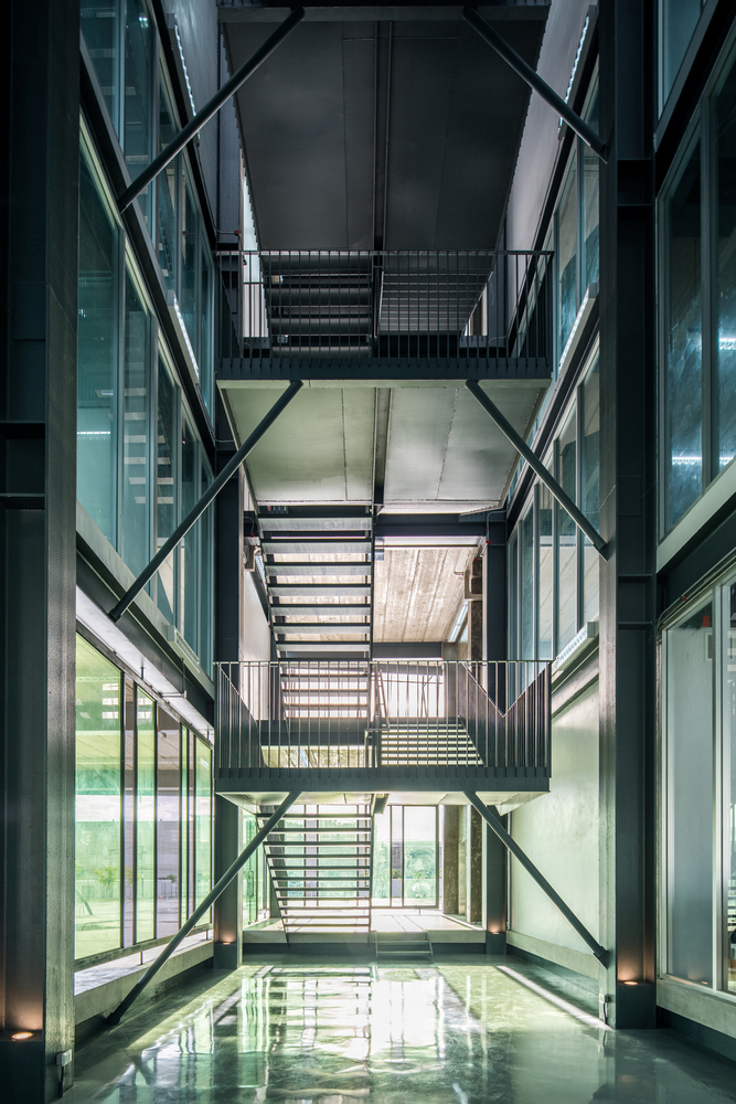 泰国 Silpakorn 大学地标性建筑-52