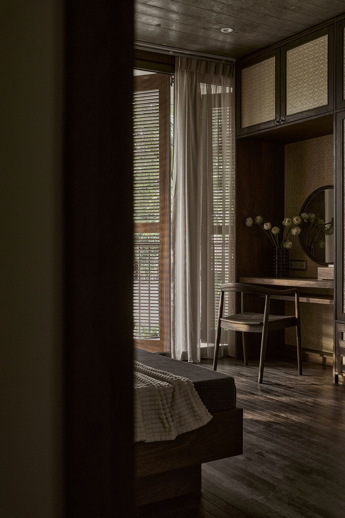 现代与传统共生，打造城市中的宁静绿洲-57